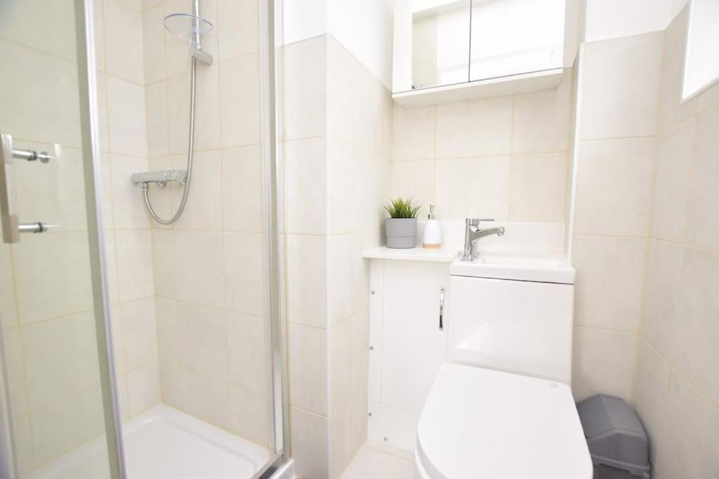 Luxury Central Oxford Detached Home 外观 照片